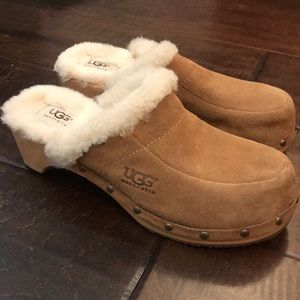 ugg clogs